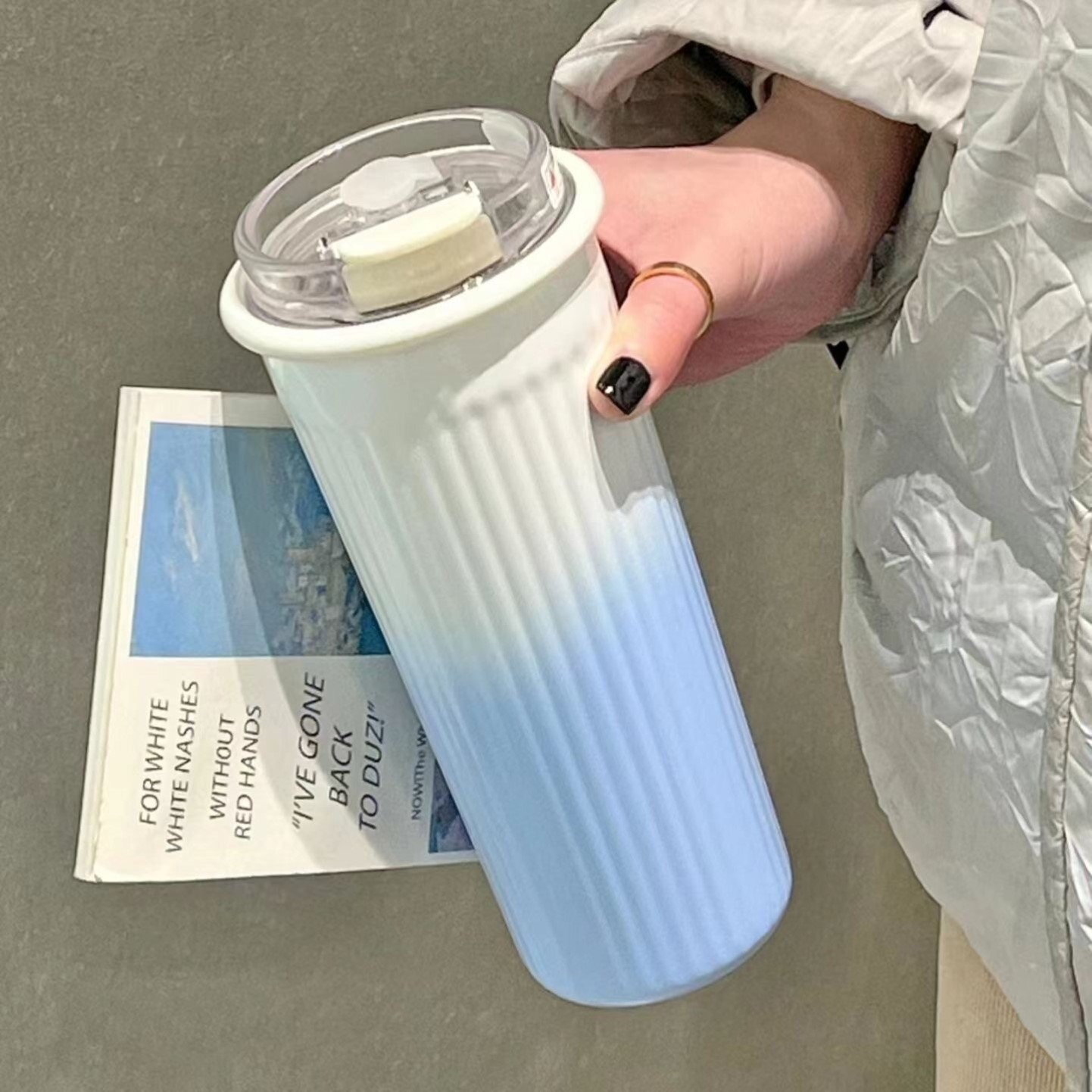 巨好看的水杯渐变色不锈钢内底保温杯学生女生双饮吸管水杯子