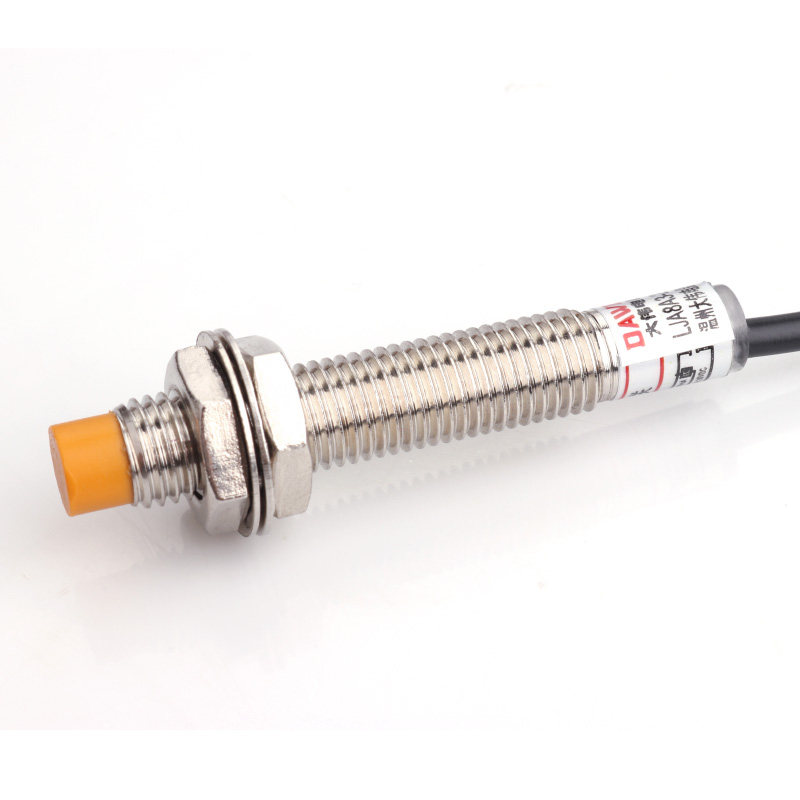 金属传感器M8电感式接近感应开关LJ8A3-2-Z/EX常开直流二线2D1