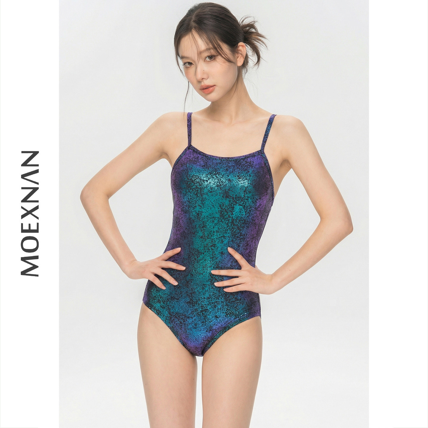 泳衣女高级感新款连体三角游泳衣泡温泉游泳馆专用竞速显瘦小胸