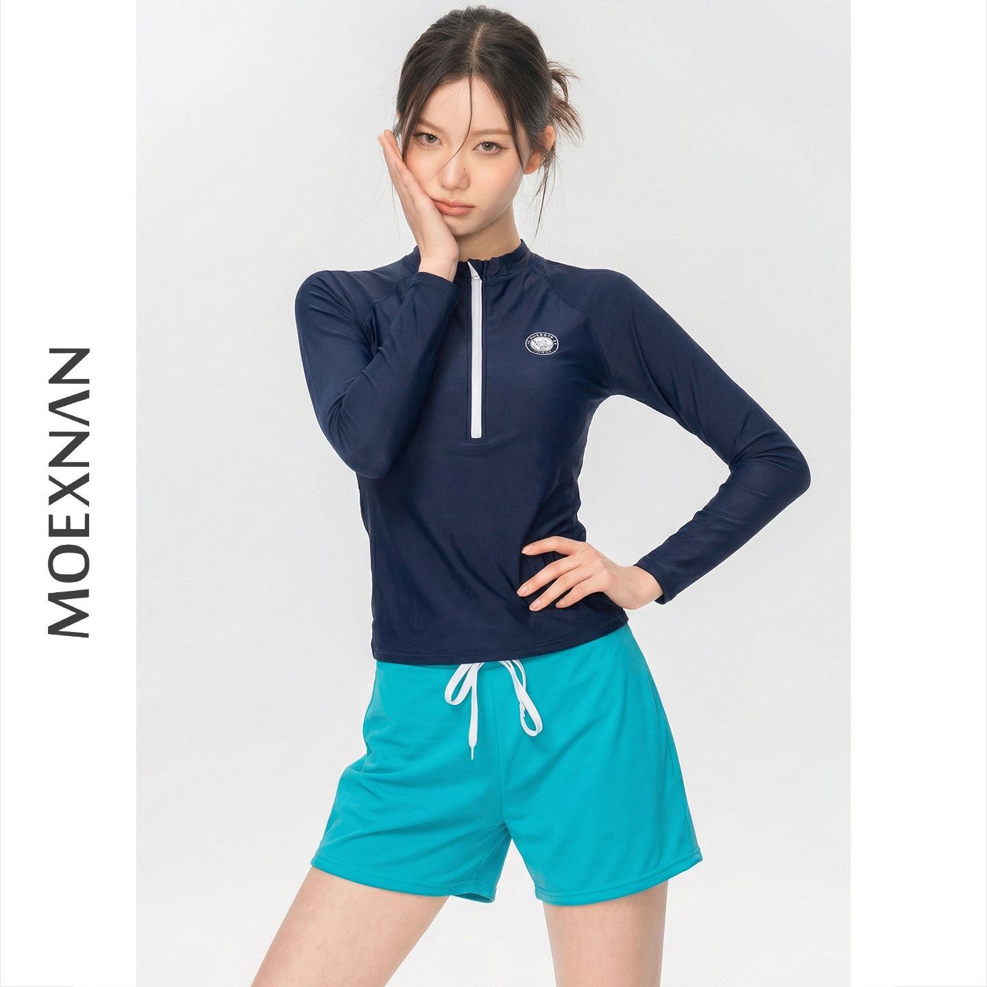 新款度假泳衣女性感长袖防晒分体平角保守显瘦学生遮肚泳装泡温泉