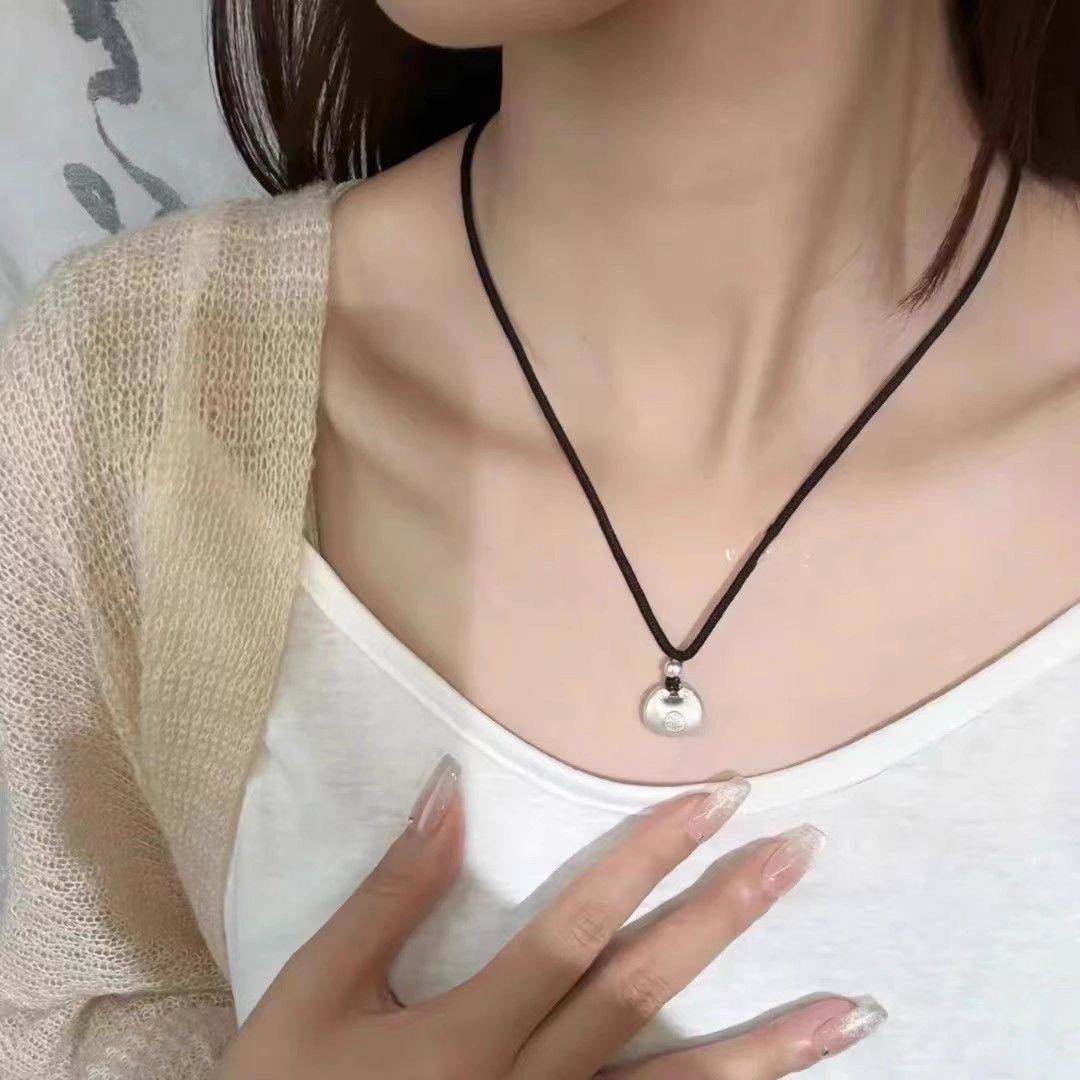 【捡漏价】小胖福吊坠编织项链高级简约小众锁骨链新款女神平安扣