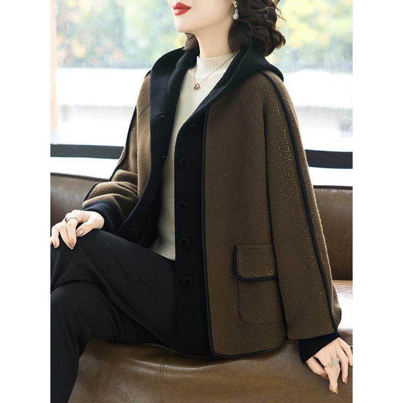 小个子妈妈秋冬装2025新款大码毛呢外套时尚毛衣开衫中老年女衣服