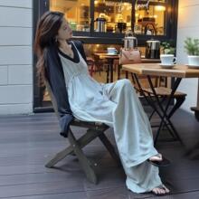 2025夏天巨好看的套装女洋气别致背带裤内搭V领薄款防晒长袖上衣