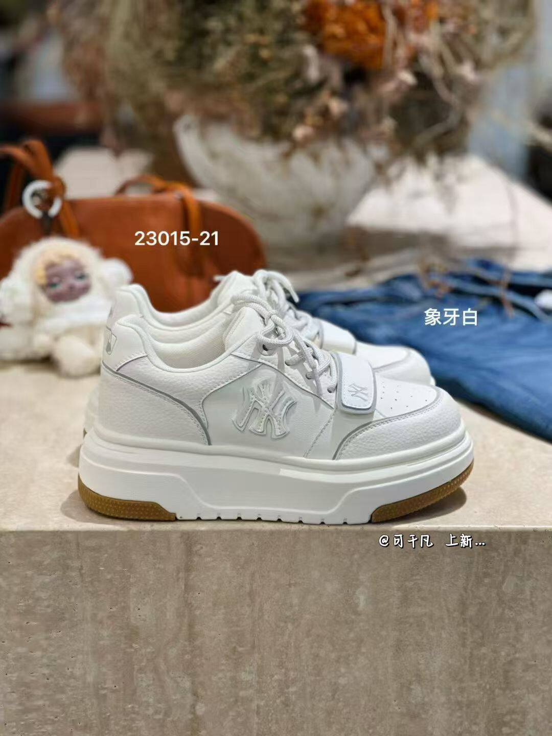 厚底增高休闲鞋女单鞋2026秋季新款韩版百搭运动鞋板鞋小白鞋潮图片