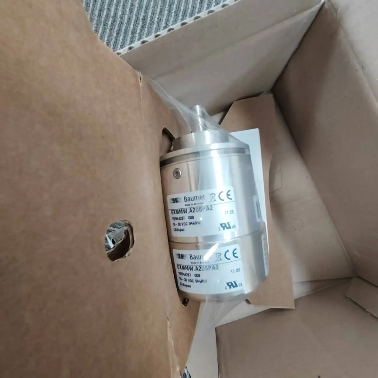 仪价Baumer堡盟德国增量式编码器 编码器EIL580-SC10.5FE.01024.A