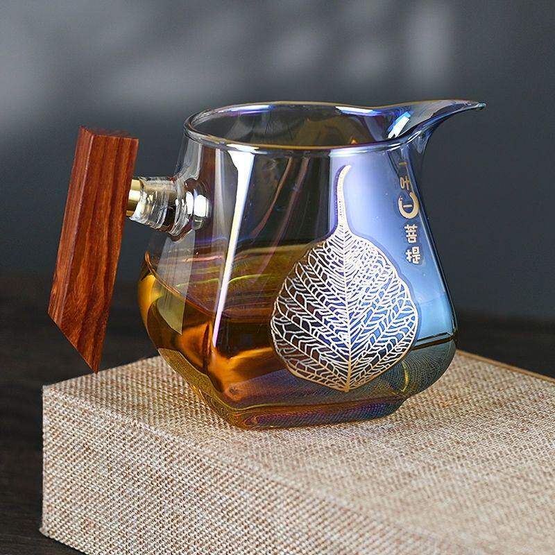 【主人公道杯大号贝彩烧加厚玻璃分茶器实木柄幻彩色大容量高档茶