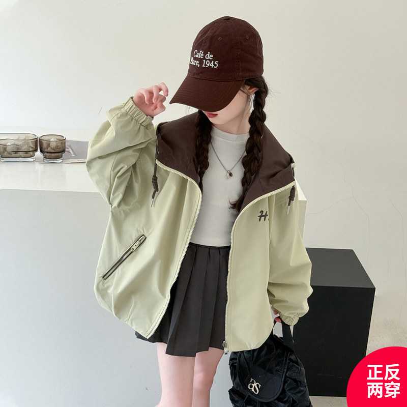 女童春秋装外套2026新款儿童秋季休闲两面穿连帽衫冲锋衣夹克上衣