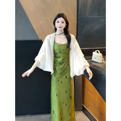 国风薄纱蝙蝠袖雪纺防晒衣女夏季度假风轻薄透气小披肩空调衫外套