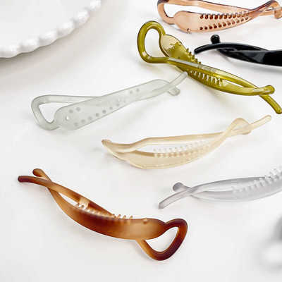 新款春夏磨砂盘发一字夹时尚