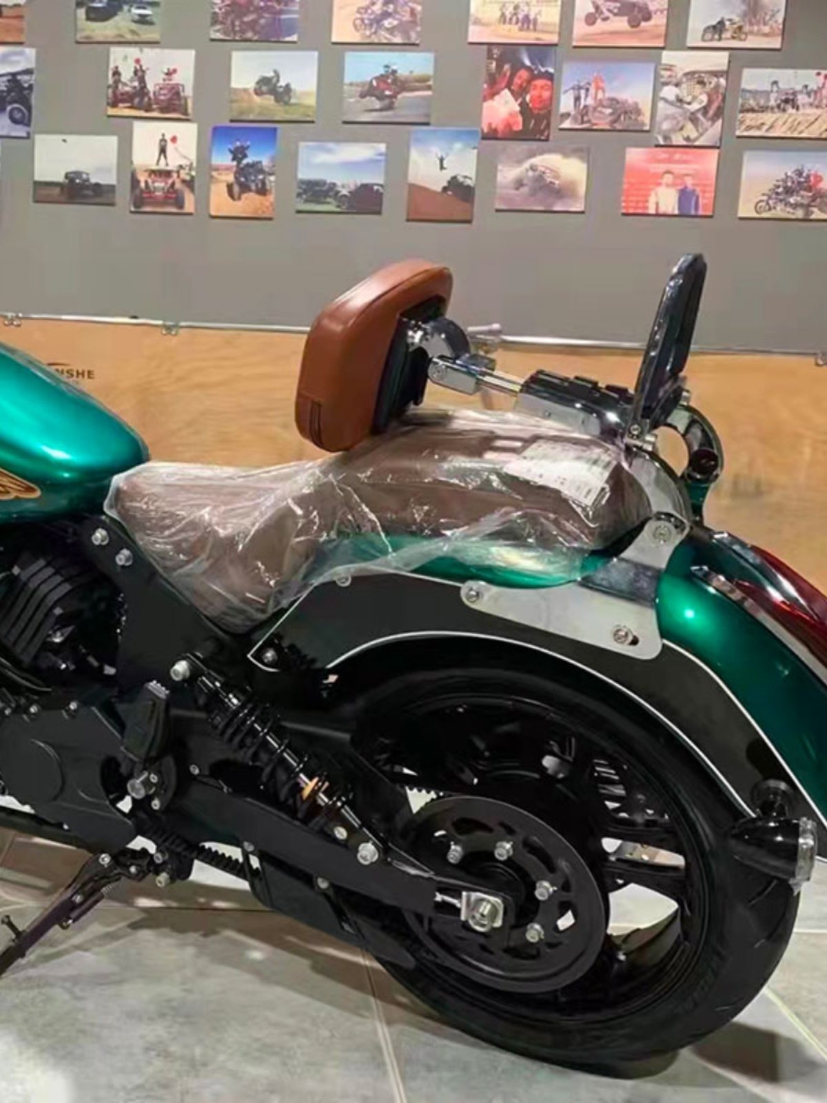 老鼠兄弟侦察兵700香帅700/900 摩瑞800摩托折叠靠背多功能后靠背