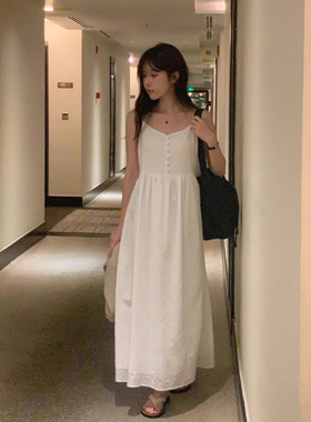 vergamot现H25夏款韩国东大门法式浪漫纯色格纹V领露背吊带连衣裙