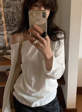 Dearest现货25秋款韩国东大门宽松显瘦百搭斜领露肩纯色长袖T恤女