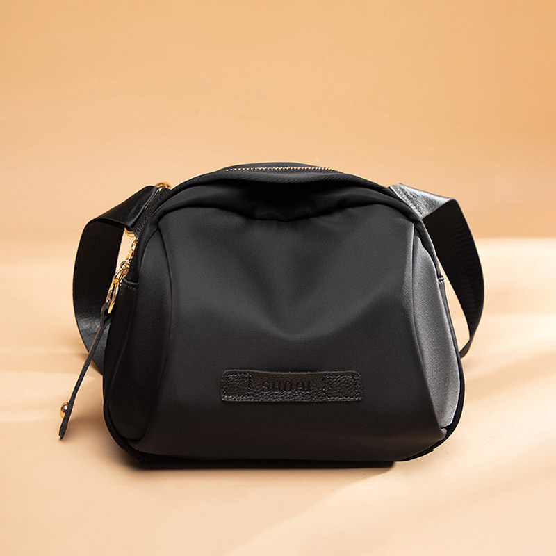 小包包2021新款潮帆布贝壳包秋季时尚百搭单肩斜挎包女牛津布胸包