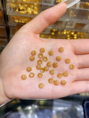 5.9mm四叶草花托1g（一克大约8个）