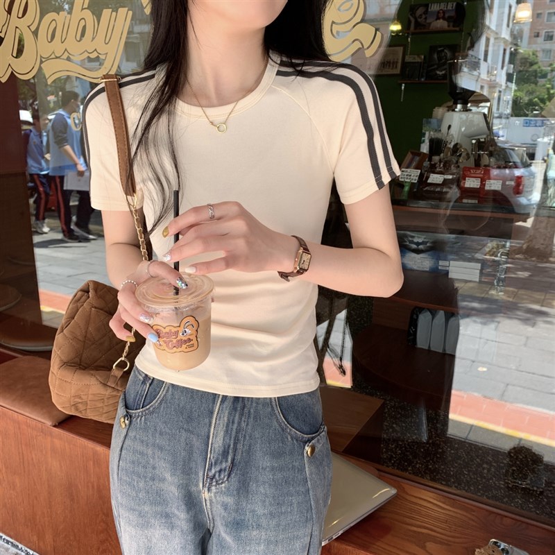 速发百useyiku 韩夏春版s搭正肩杠条撞色设计感T恤