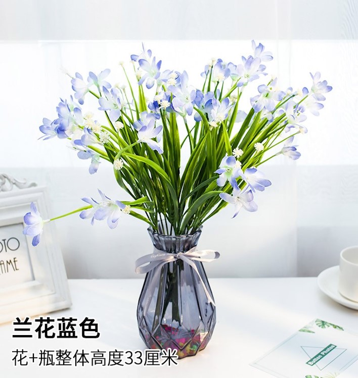 空调上的装饰花冰箱上结婚花瓶摆件花一对桌面假花放在茶几上的.