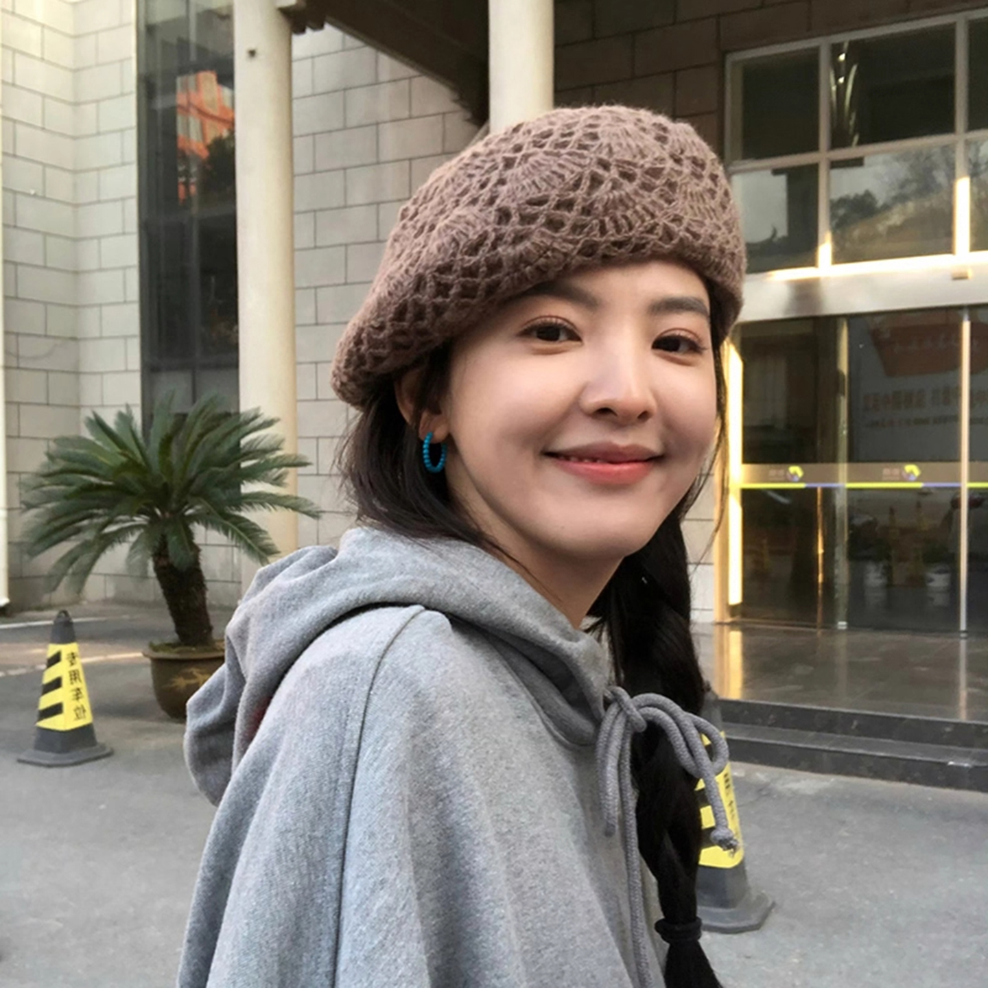 若楠同款双层钩花针织贝雷帽春秋