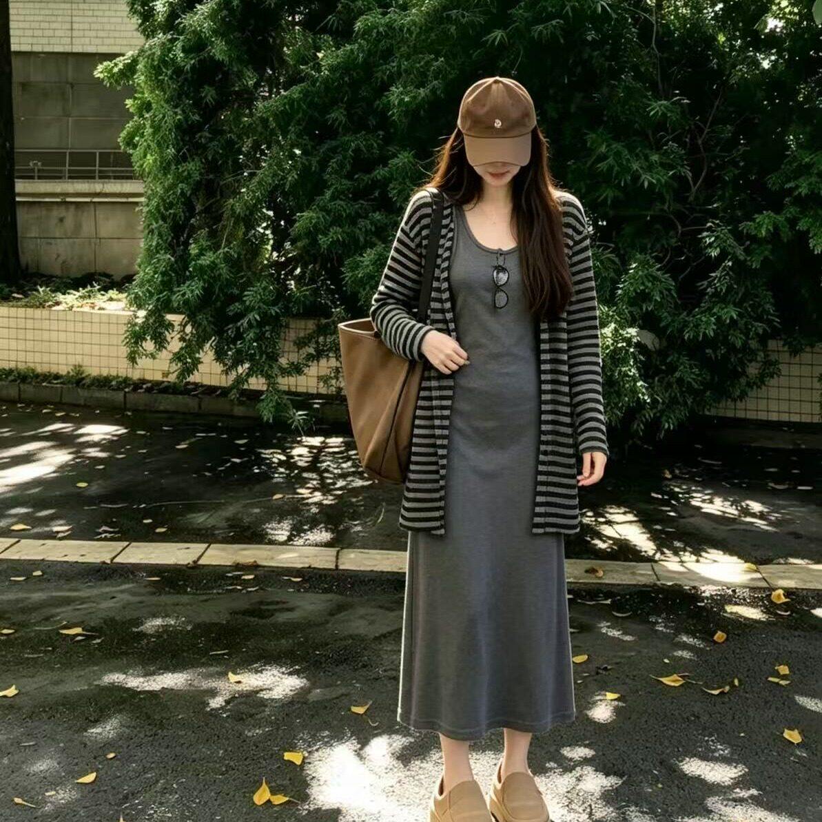 辣妹灰色U领纽扣背心长裙