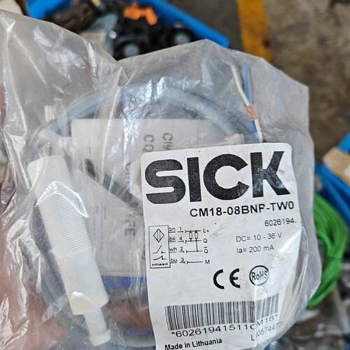 CM18-08BNP-TWO 电容式接近传感器 DC10-36V工业感应器件议价维修