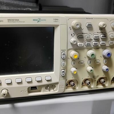 MSO6104A 安捷伦混合信号示波器 1GHz带宽 4通道议价维修