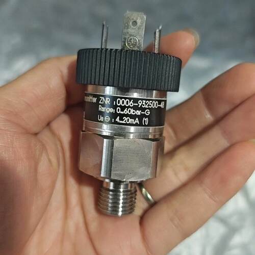 0006-932500-48 压力传感器 trafag 0-60bar-G 4-20mA议价维修