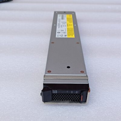 02CL197 02CL196 IBM FlashSystem F840 F900 电池议价维修