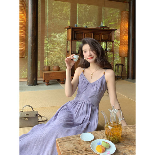 多巴胺绝美紫色吊带连衣裙女夏季520约会海岛边度假收腰沙滩裙子