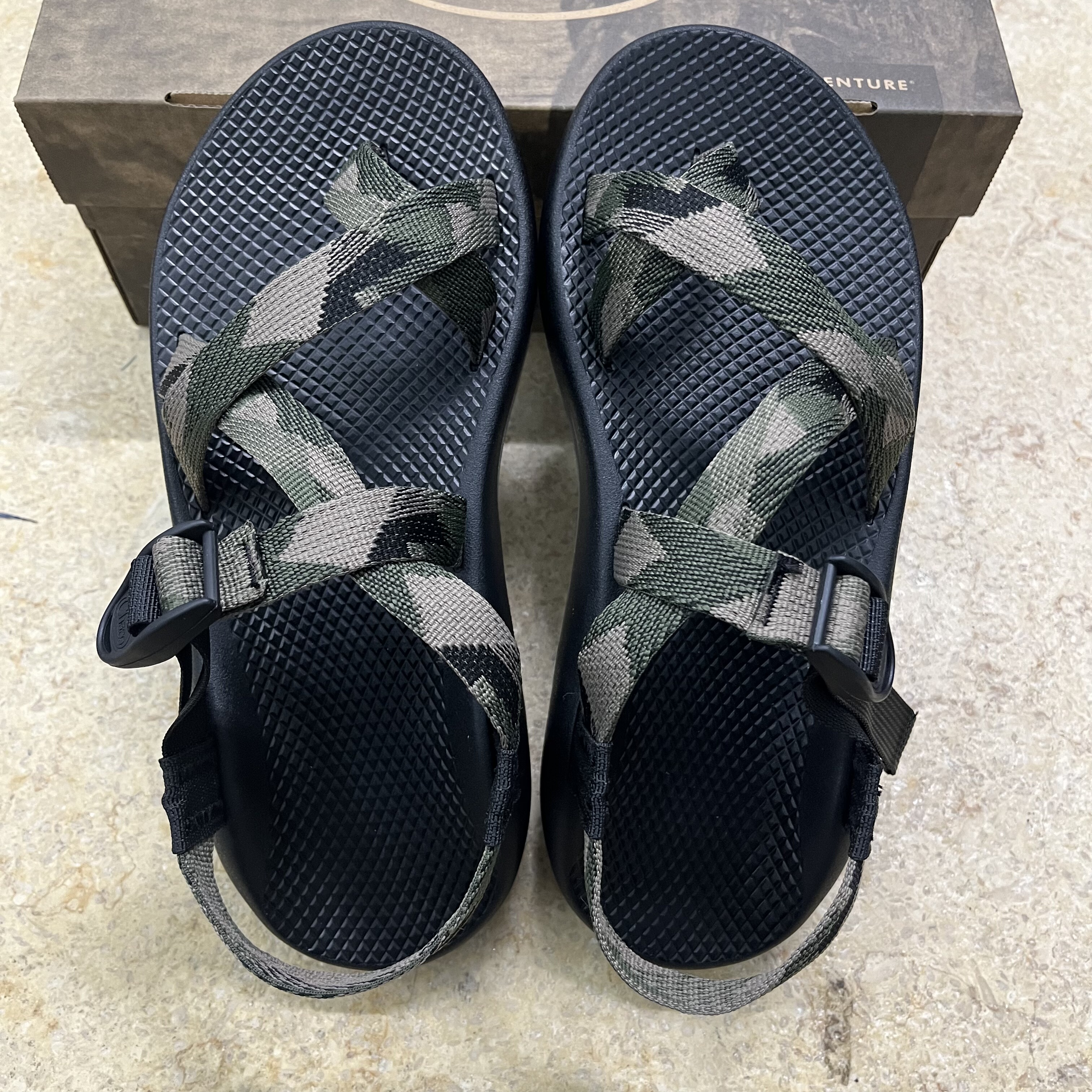 Chaco沙滩鞋男z2登山涉水溯溪鞋夹趾可调节织带运动休闲迷彩凉鞋