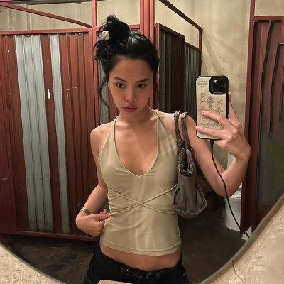 设计感低领百搭挂脖吊带女