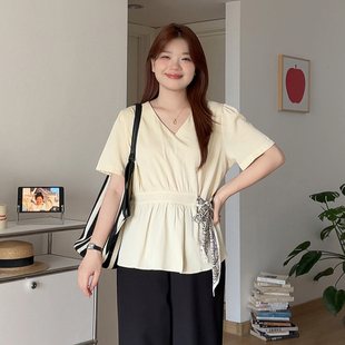 喵喵大码 胖mm夏季 微胖 女装 5813 漂亮V领系带蝴蝶结小衫 显瘦上衣