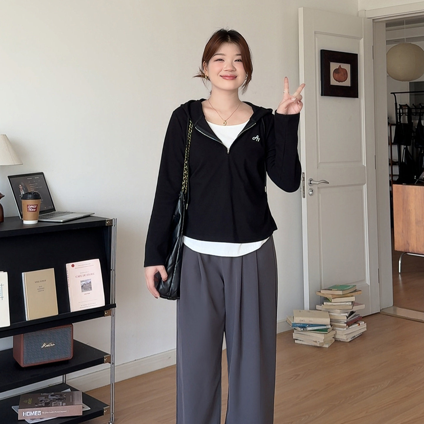 大码女装休闲简单假两件连帽上衣