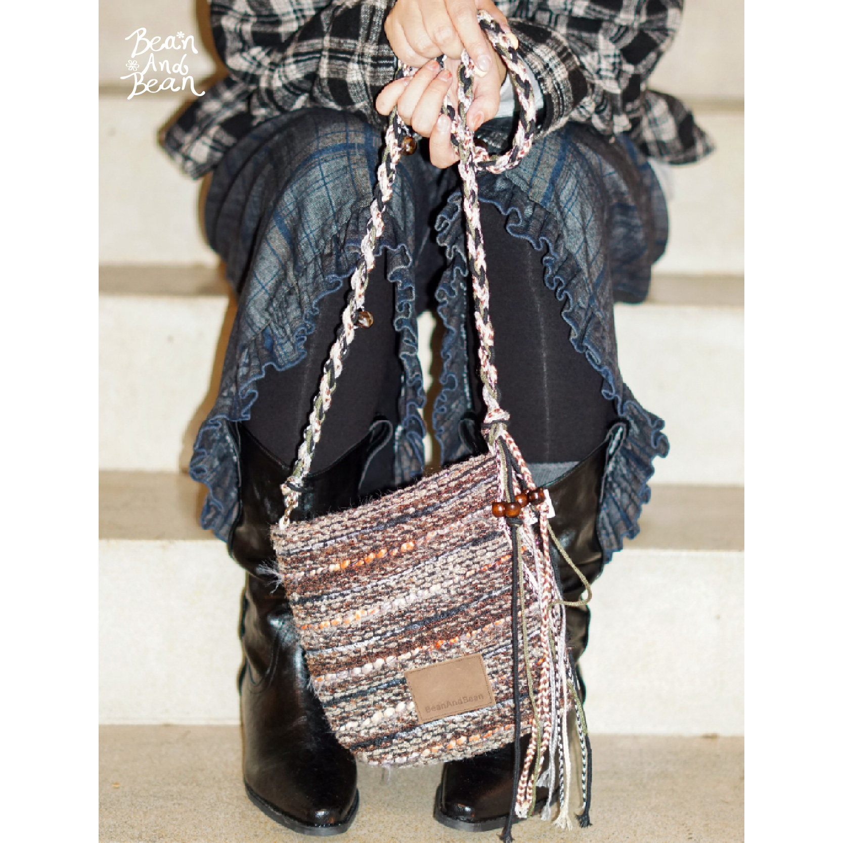 粗纺金线毛呢复古文艺斜挎包