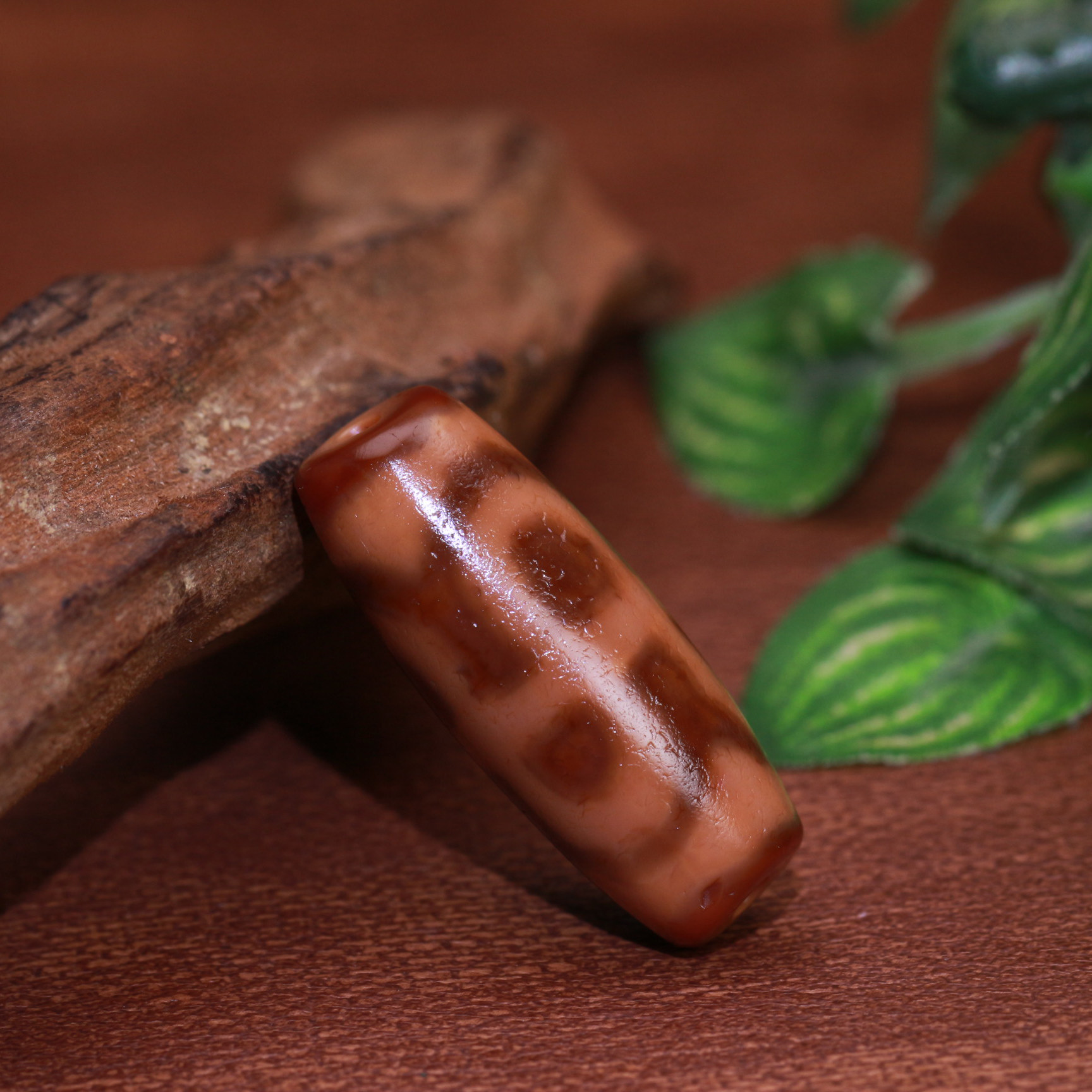 梵间星辰 西藏天然玛瑙 红肉至纯虎牙六瓣莲花天珠吊坠 锁骨链