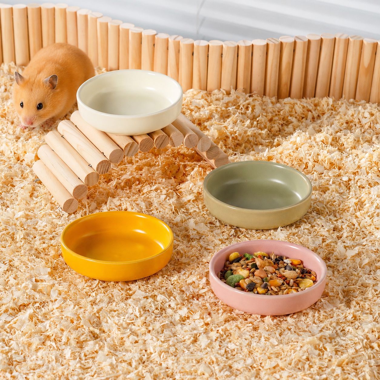 简约纯色仓鼠食盆陶瓷小宠碗金丝熊鹦鹉喂食碗西施熊圆形饭碗