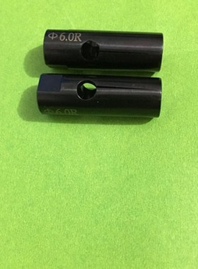 A16中意料夹,M8*1.0右牙全长42mm外径15mm。