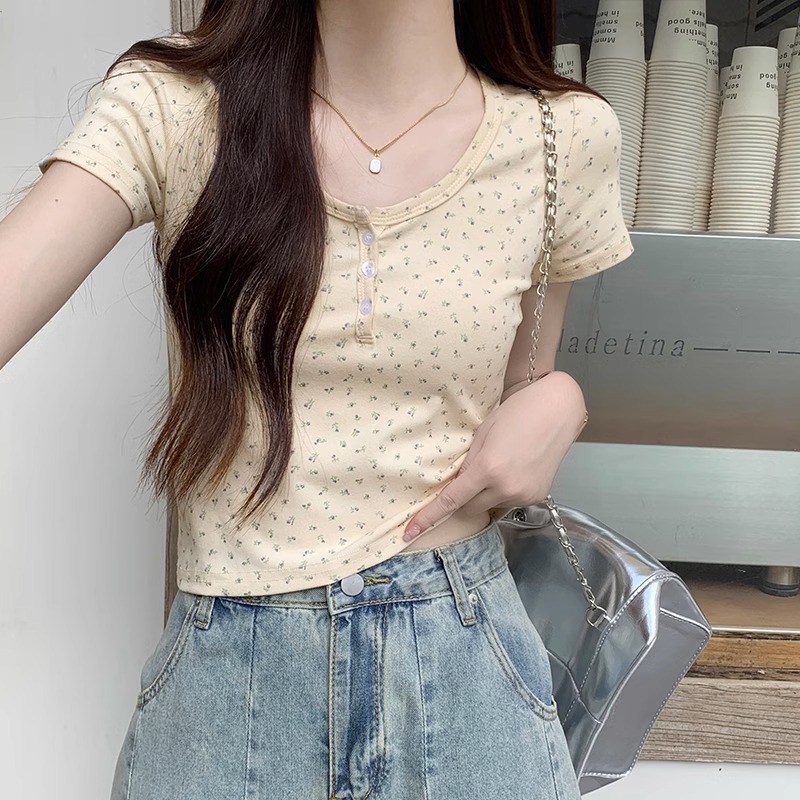 纯欲辣妹碎花t恤女夏薄款设计感小众bm风正肩显瘦小个子短袖上衣