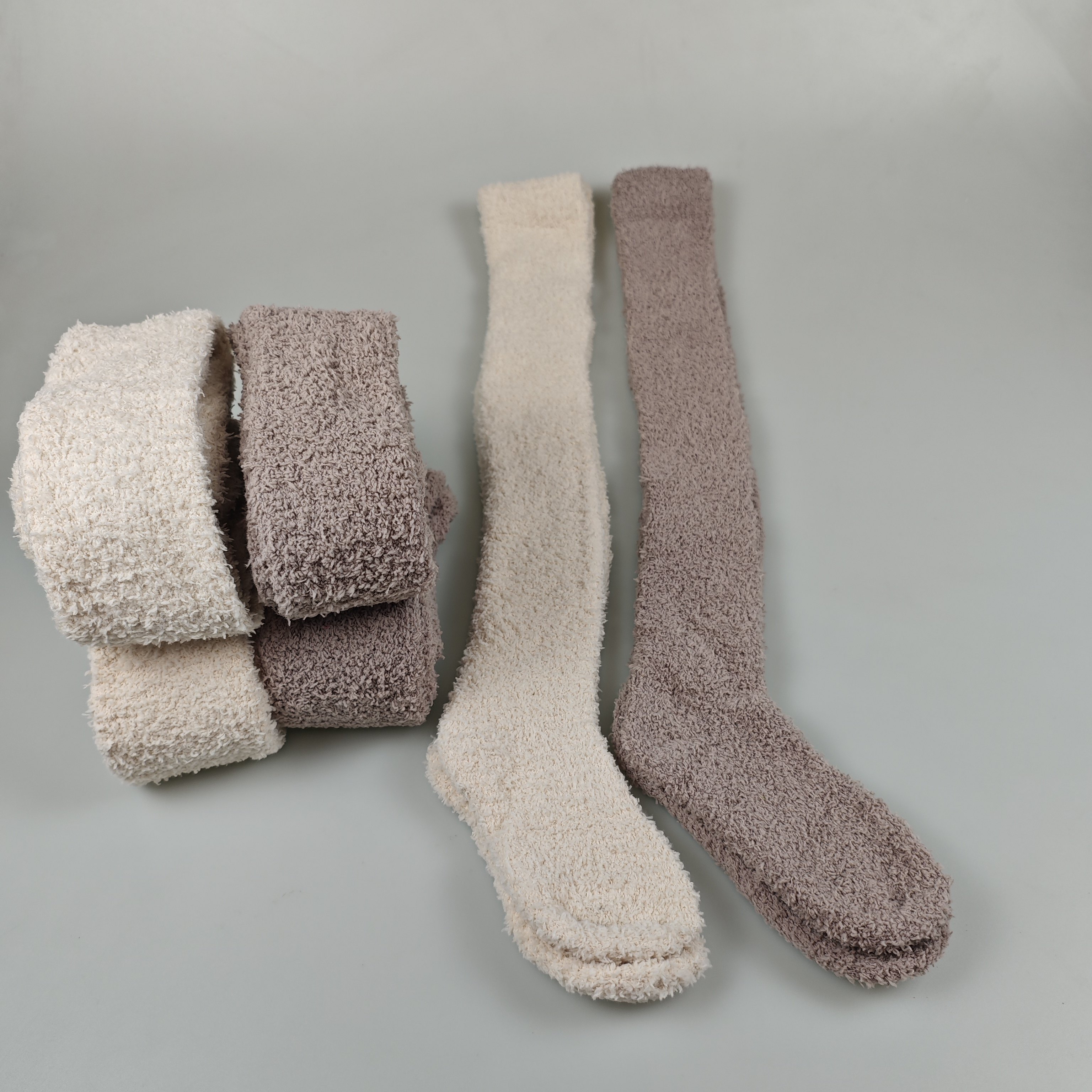 3双珊瑚绒过膝长筒袜冬季加厚保暖不勒腿柔软舒适纯色加长高筒袜