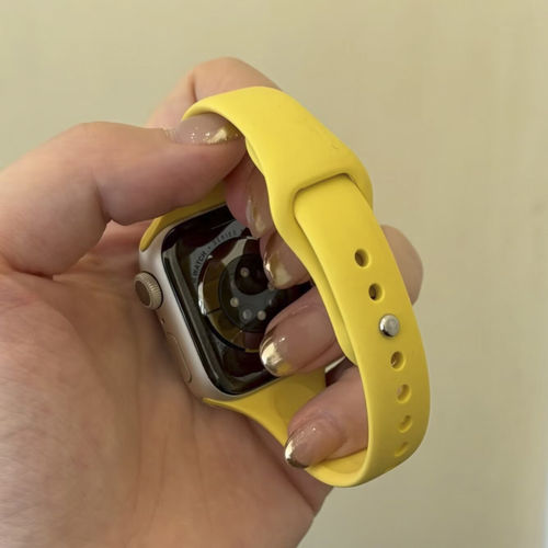 柠檬黄硅胶小蛮腰IWatch表带适用applewatch苹果手表s11se910运动