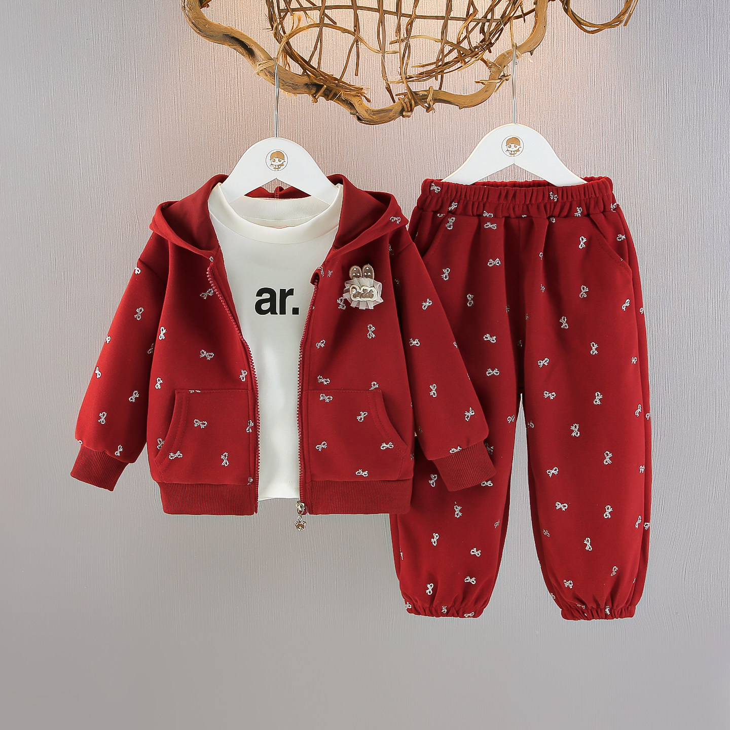 女童卫衣套装2025新款儿童洋气时髦衣服宝宝春秋季运动裤子三件套