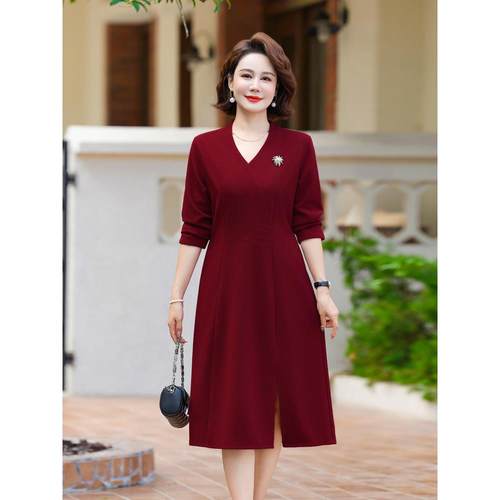 十月份喜婆婆婚宴装2025新款大码胖妈妈婚礼服春秋高贵气质连衣裙