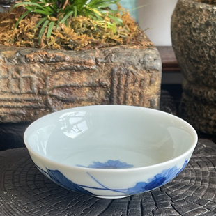 景德镇手绘茶器非遗老师陈齐园作品青花分水花卉普洱杯