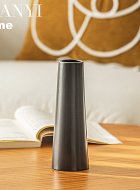 北欧陶瓷花瓶白色郁金香高级感鲜花水培现代简约插花客厅摆件小众