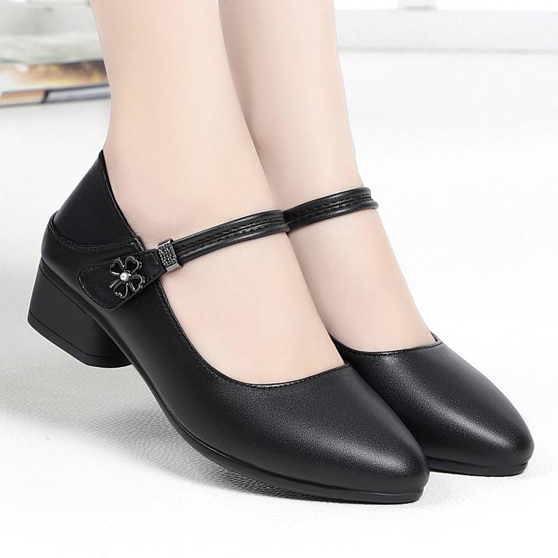 不累脚旗袍走秀女鞋中老年时尚真皮一字扣尖头浅口复古玛丽珍单鞋