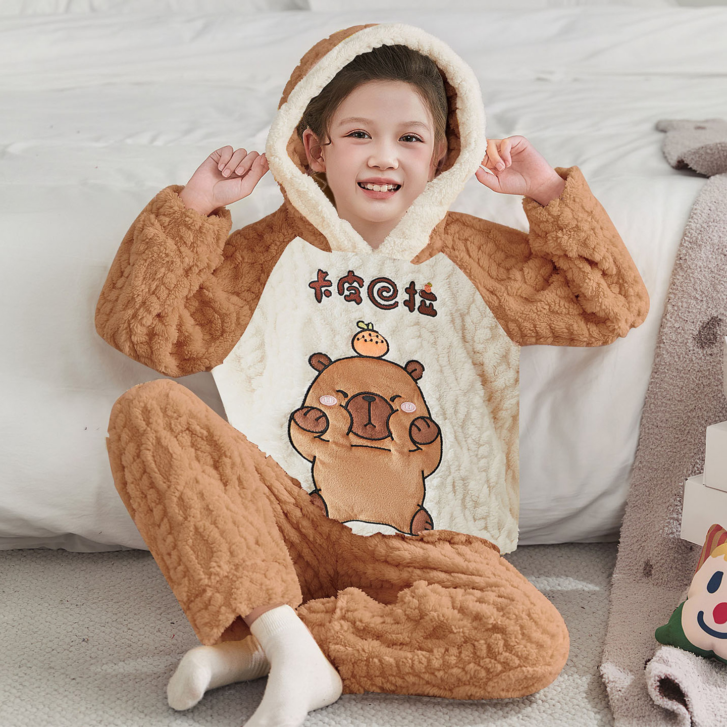 女童秋冬加厚珊瑚绒连帽家居服