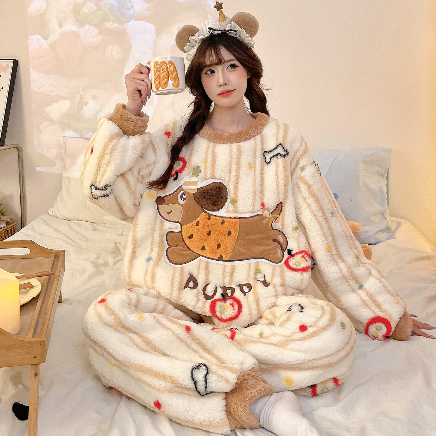 女款冬季腊肠狗学生加厚圆领睡衣