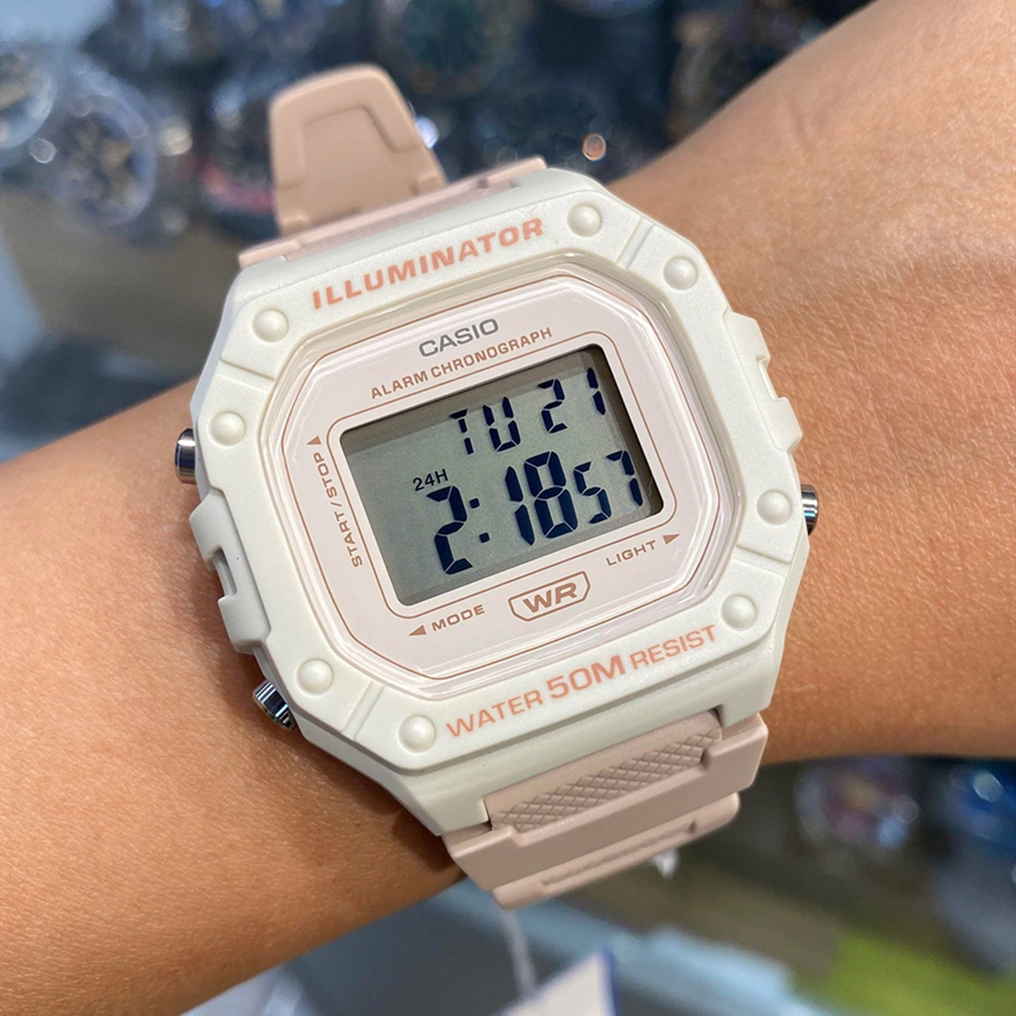 卡西欧CASIO电子表淡粉小方块LED背光学生运动多功能手表孩子礼物