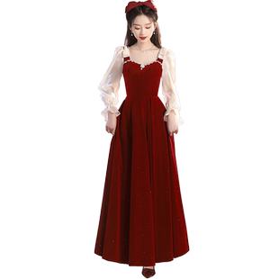 敬酒服新娘2025新款冬季结婚答谢宴高级感红色丝绒长袖订婚礼裙女