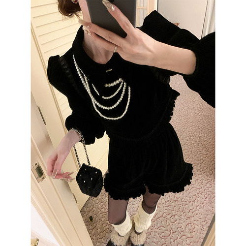 SourceWithU黑丝绒上衣短裤套装