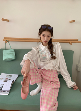 SourceWithU 误入草莓园 美式刺绣缎面衬衫设计感法式白色上衣女