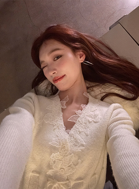 SourceWithU女主光环 软糯羊毛精致花朵蕾丝拼接系带针织衫半身裙